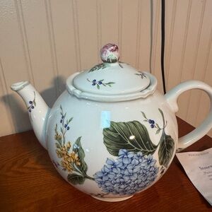 Floral Ceramic Teapot with Lid Princess House